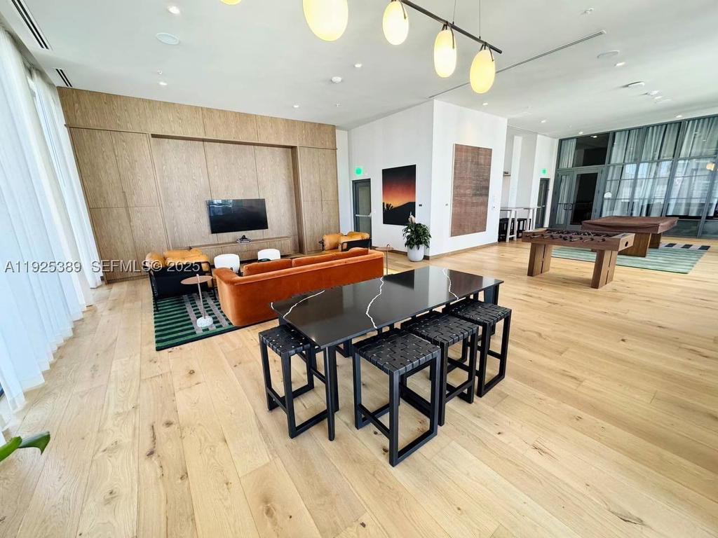 Real estate property located at 11 6th #2813, Miami-dade, Crosby Miami World Center, Miami, FL