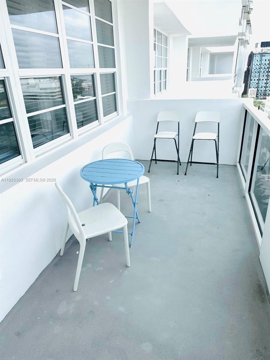Real estate property located at 100 Lincoln Rd #1427, Miami-dade, The Decoplage Condo, Miami Beach, FL