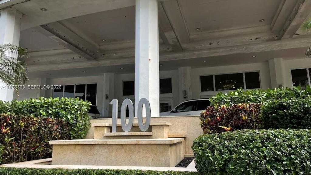 Real estate property located at 100 Lincoln Rd #1427, Miami-dade, The Decoplage Condo, Miami Beach, FL