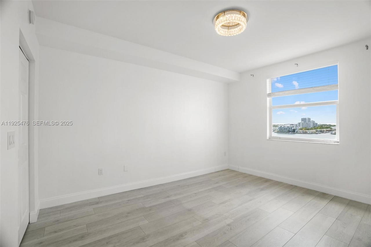 Real estate property located at 17150 Bay Rd #2706, Miami-dade, Porto Bellagio Condo, Sunny Isles Beach, FL