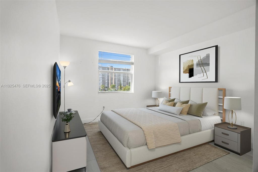 Real estate property located at 17150 Bay Rd #2706, Miami-dade, Porto Bellagio Condo, Sunny Isles Beach, FL