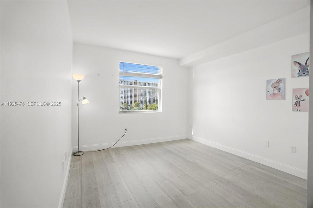 Real estate property located at 17150 Bay Rd #2706, Miami-dade, Porto Bellagio Condo, Sunny Isles Beach, FL