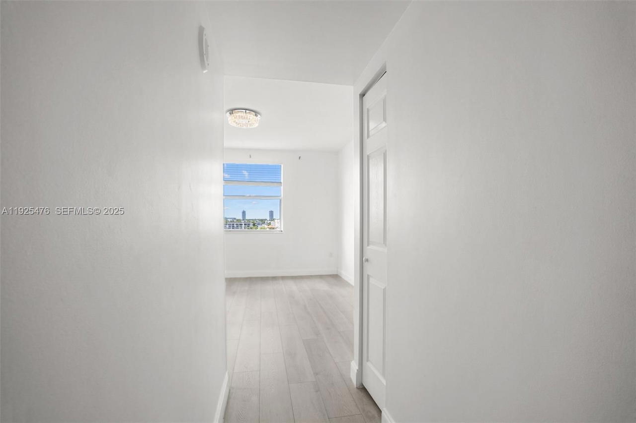 Real estate property located at 17150 Bay Rd #2706, Miami-dade, Porto Bellagio Condo, Sunny Isles Beach, FL