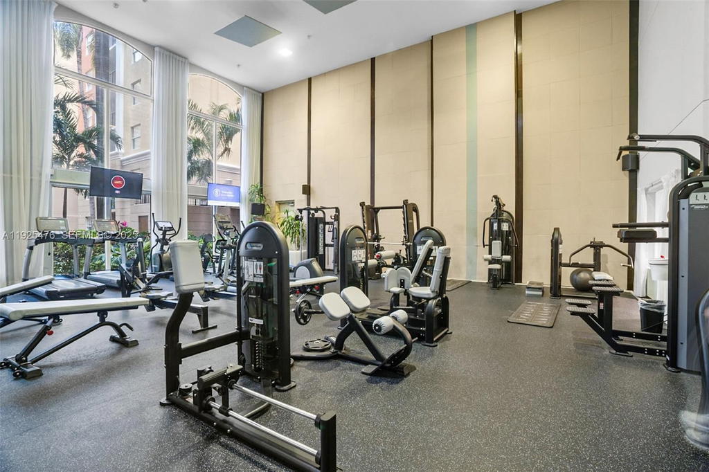 Real estate property located at 17150 Bay Rd #2706, Miami-dade, Porto Bellagio Condo, Sunny Isles Beach, FL