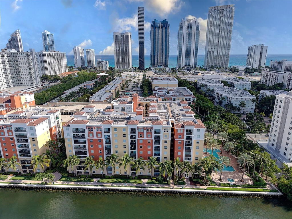 Real estate property located at 17150 Bay Rd #2706, Miami-dade, Porto Bellagio Condo, Sunny Isles Beach, FL