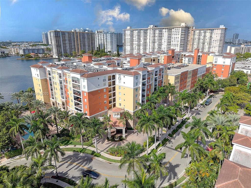 Real estate property located at 17150 Bay Rd #2706, Miami-dade, Porto Bellagio Condo, Sunny Isles Beach, FL