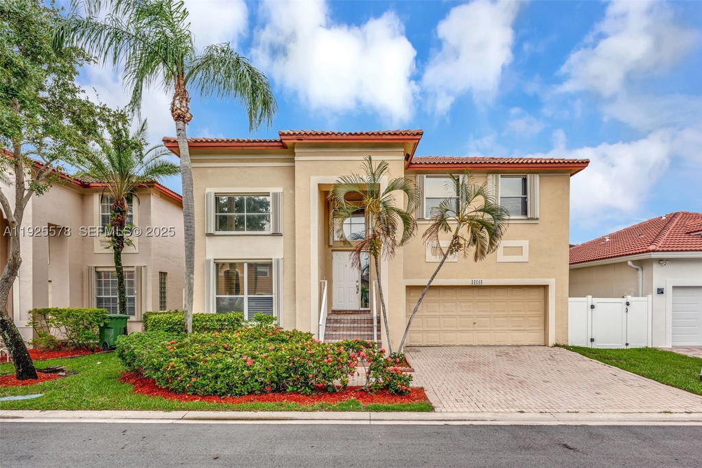 Real estate property located at 16103 Opal Creek Dr, Broward, Emerald Courts - Opal Cre, Weston, FL