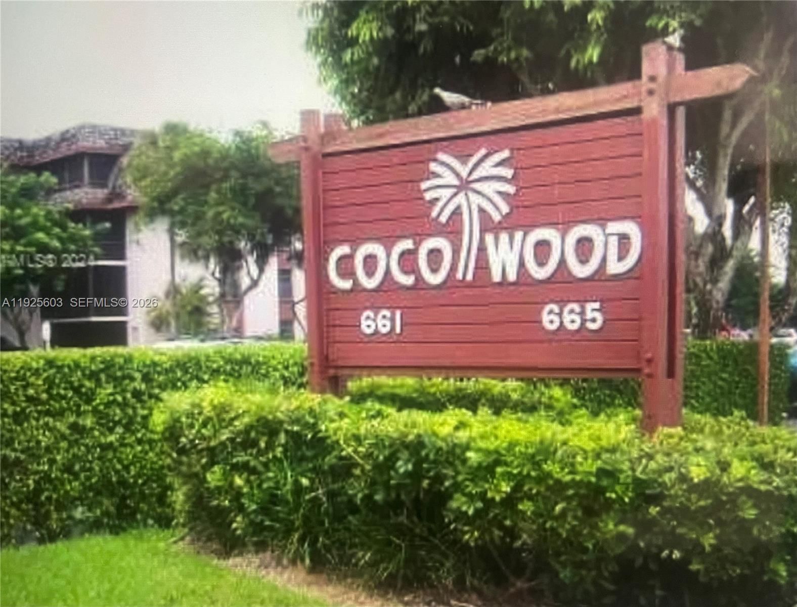 Real estate property located at 661 195th St #309, Miami-dade, Coco Wood Condo, Miami, FL