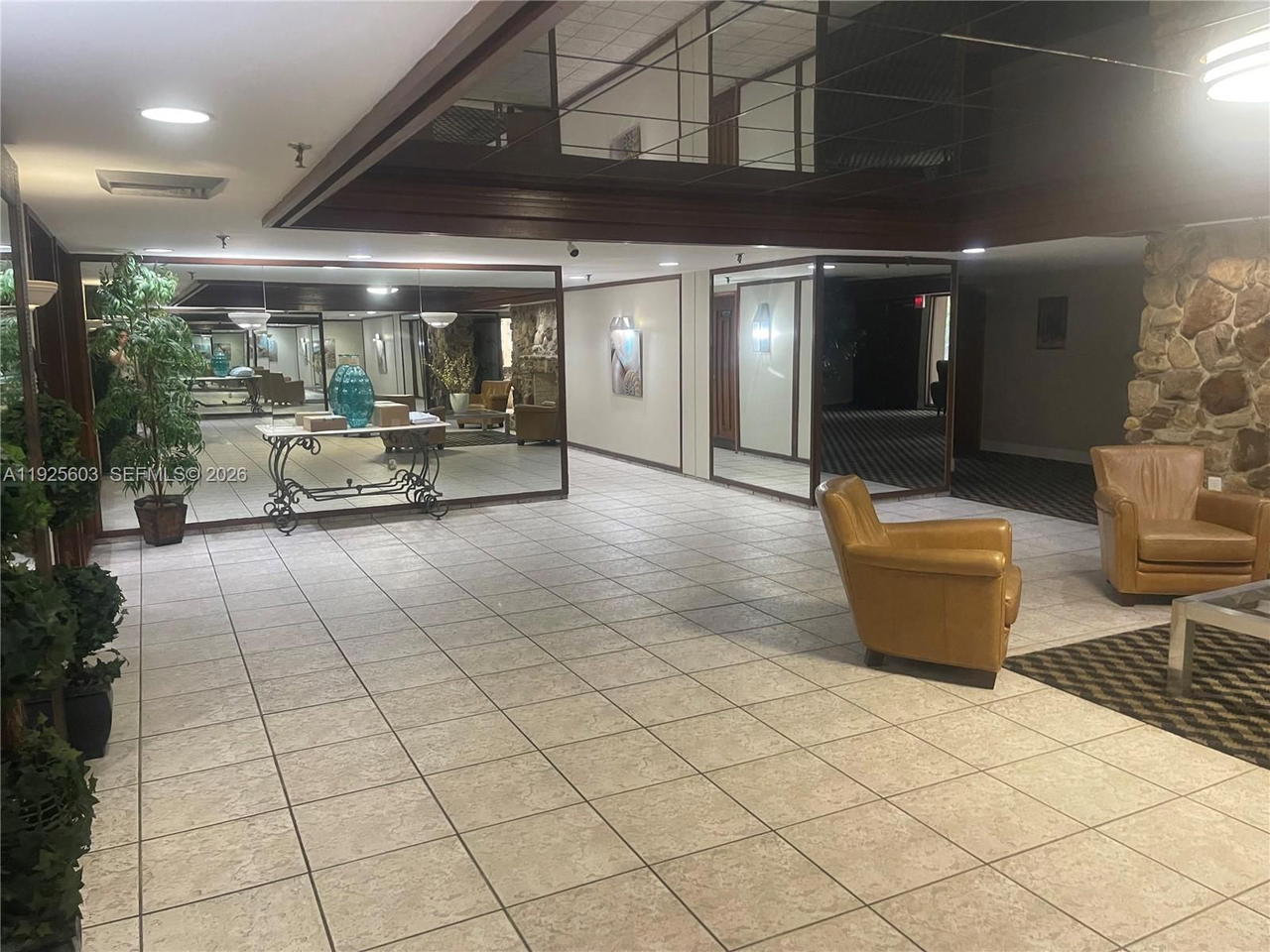 Real estate property located at 661 195th St #309, Miami-dade, Coco Wood Condo, Miami, FL