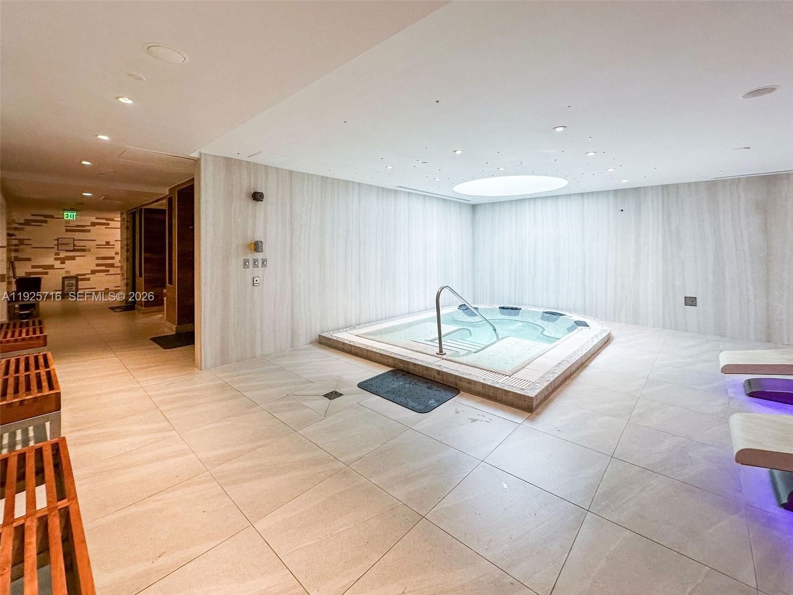 Real estate property located at 6899 Collins Ave #1801, Miami-dade, North Carillon Beach, Miami Beach, FL