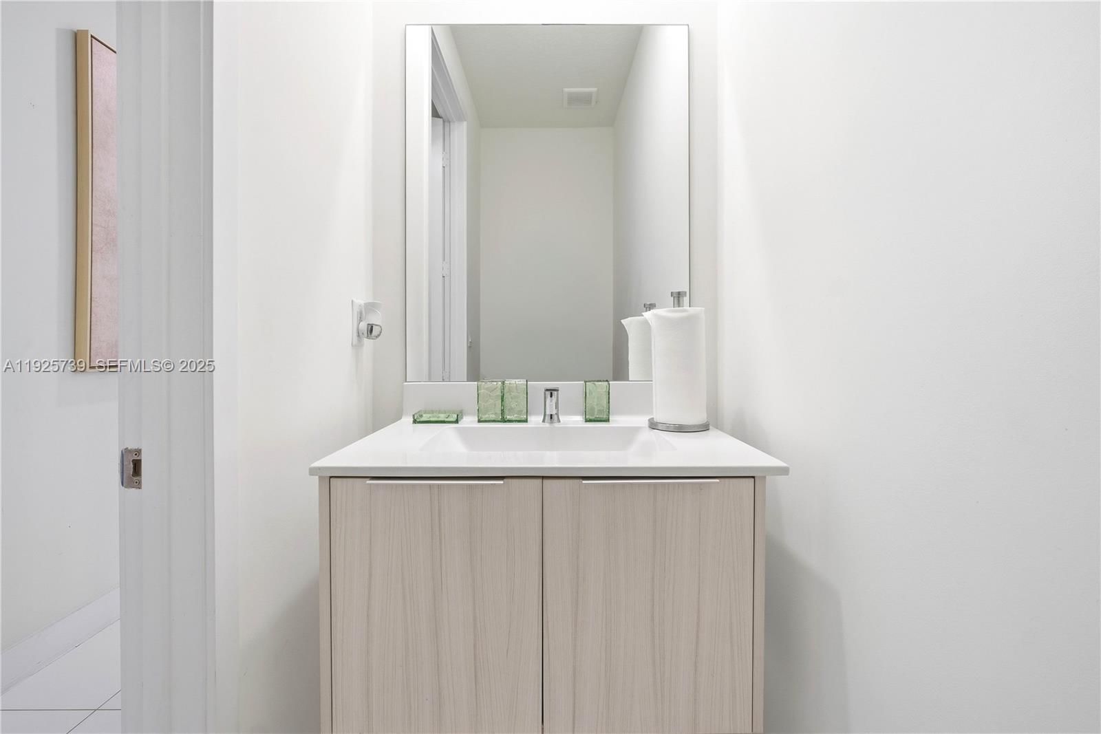 Real estate property located at 6611 102nd Path, Miami-dade, Landmark At Doral Central, Doral, FL