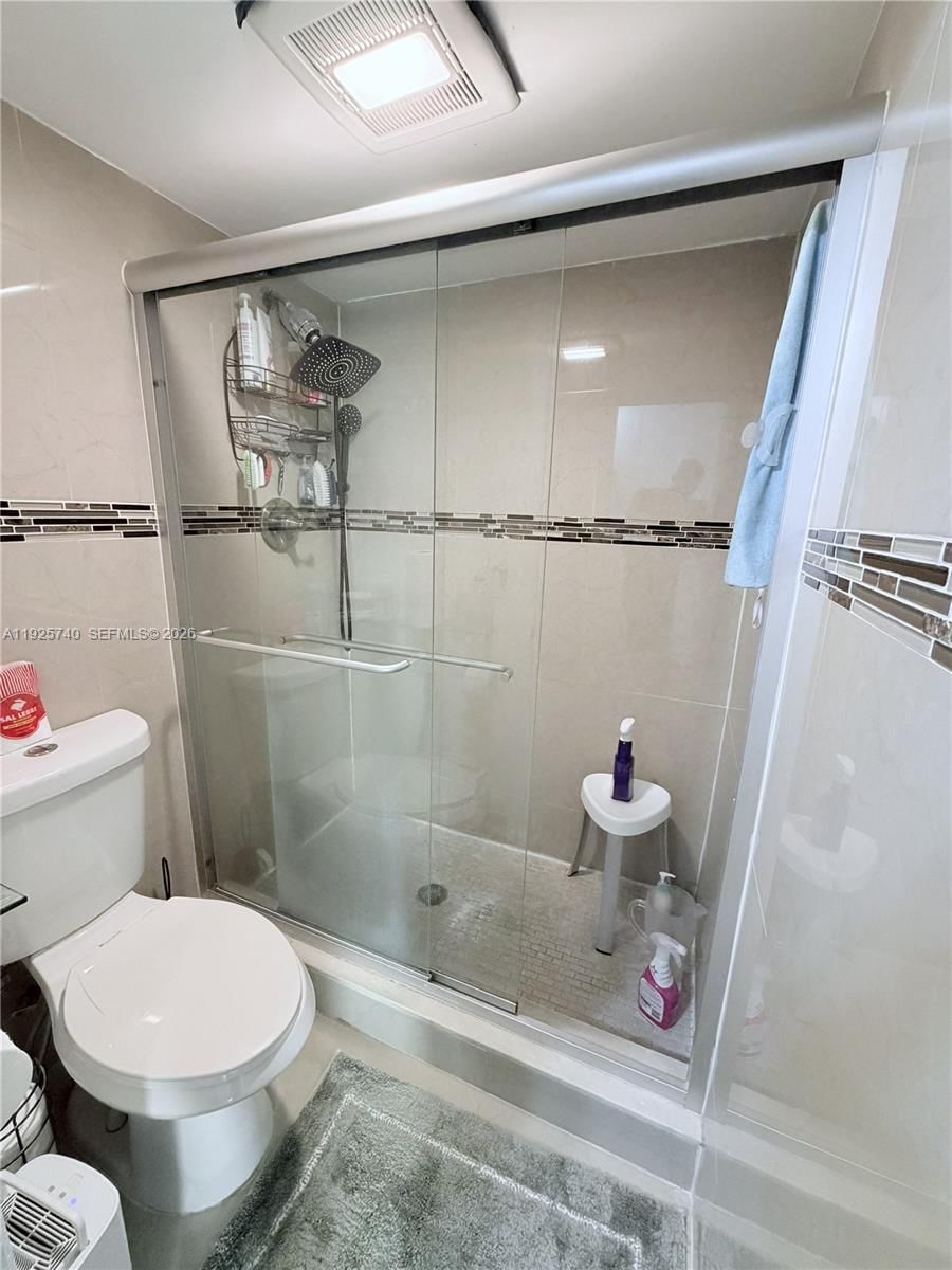 Real estate property located at 401 Golden Isles Dr #512, Broward, Ocean View Towers Condo, Hallandale Beach, FL