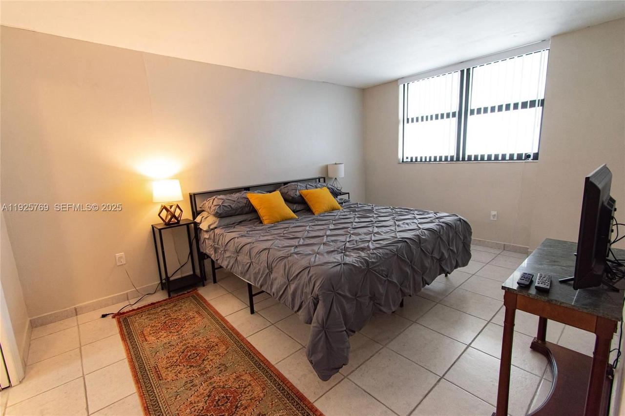 Real estate property located at 1621 Collins Ave #906, Miami-dade, The Georgian #906 Condo, Miami Beach, FL