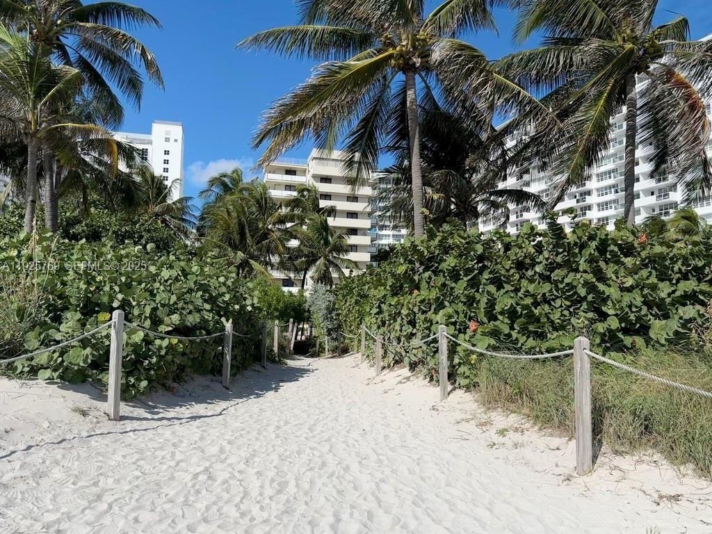 Real estate property located at 1621 Collins Ave #906, Miami-dade, The Georgian #906 Condo, Miami Beach, FL