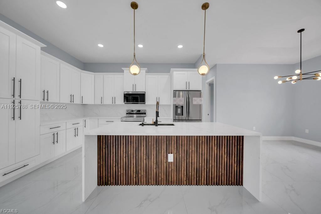 Real estate property located at 54 Tena Ave S, Lee, Lehigh Acres, Lehigh Acres, FL