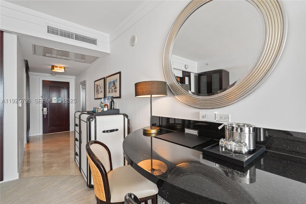 Real estate property located at 4391 Collins Ave #1814, Miami-dade, Fontainebleau Iii Ocean C, Miami Beach, FL