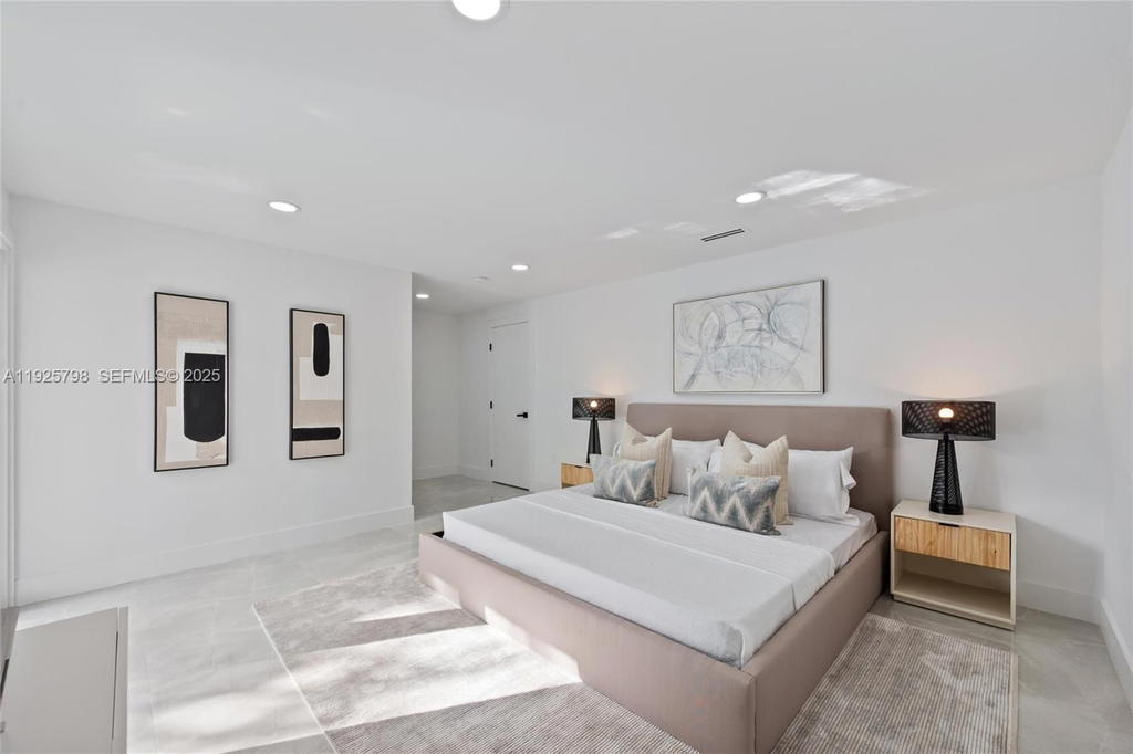 Real estate property located at 1218 Lincoln St, Broward, Hollywood Lakes Section, Hollywood, FL