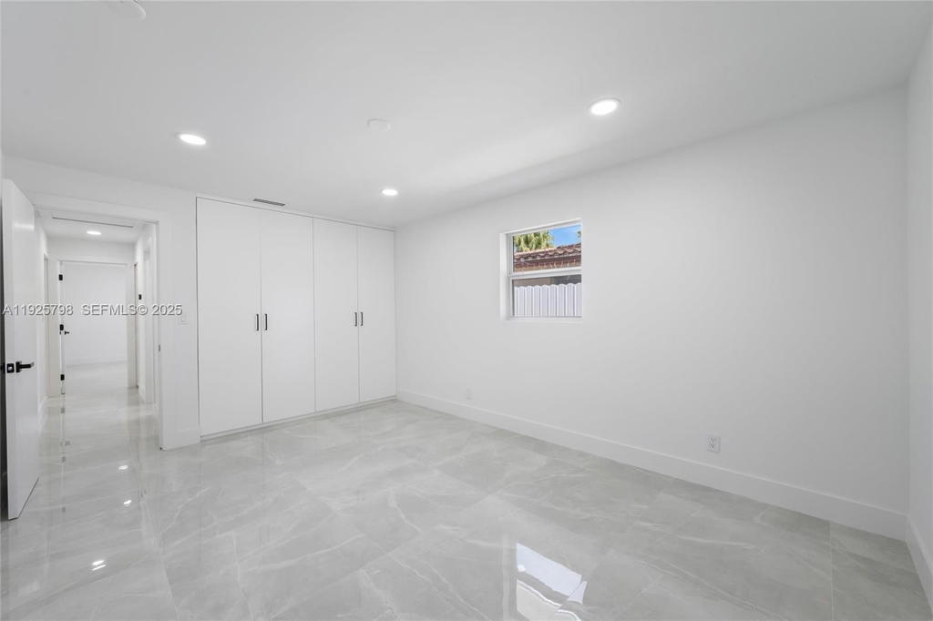 Real estate property located at 1218 Lincoln St, Broward, Hollywood Lakes Section, Hollywood, FL