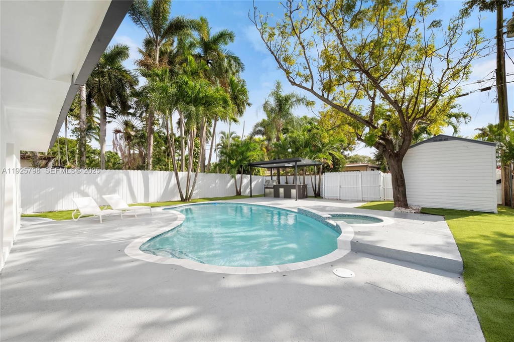 Real estate property located at 1218 Lincoln St, Broward, Hollywood Lakes Section, Hollywood, FL