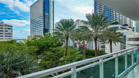 Real estate property located at 951 Brickell Ave #1206, Miami-dade, The Plaza 901 Brickell Co, Miami, FL