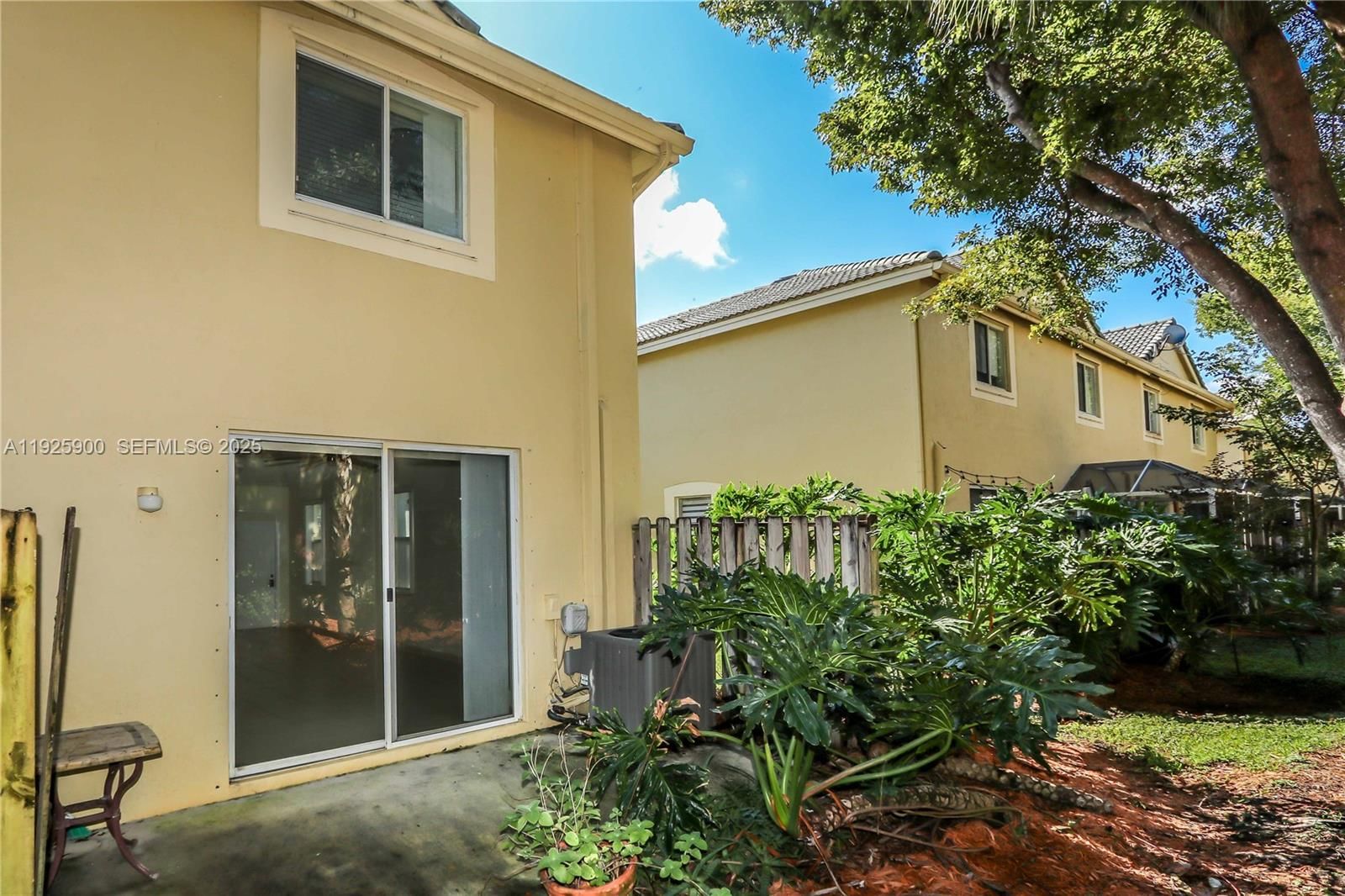 Real estate property located at 2143 Hacienda Ter, Broward, Sector 2 Boundary Plat, Weston, FL