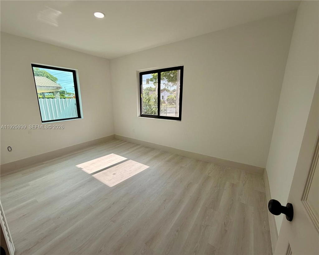 Real estate property located at 3527 17th St, Miami-dade, Grapeland Heights Sec 2, Miami, FL