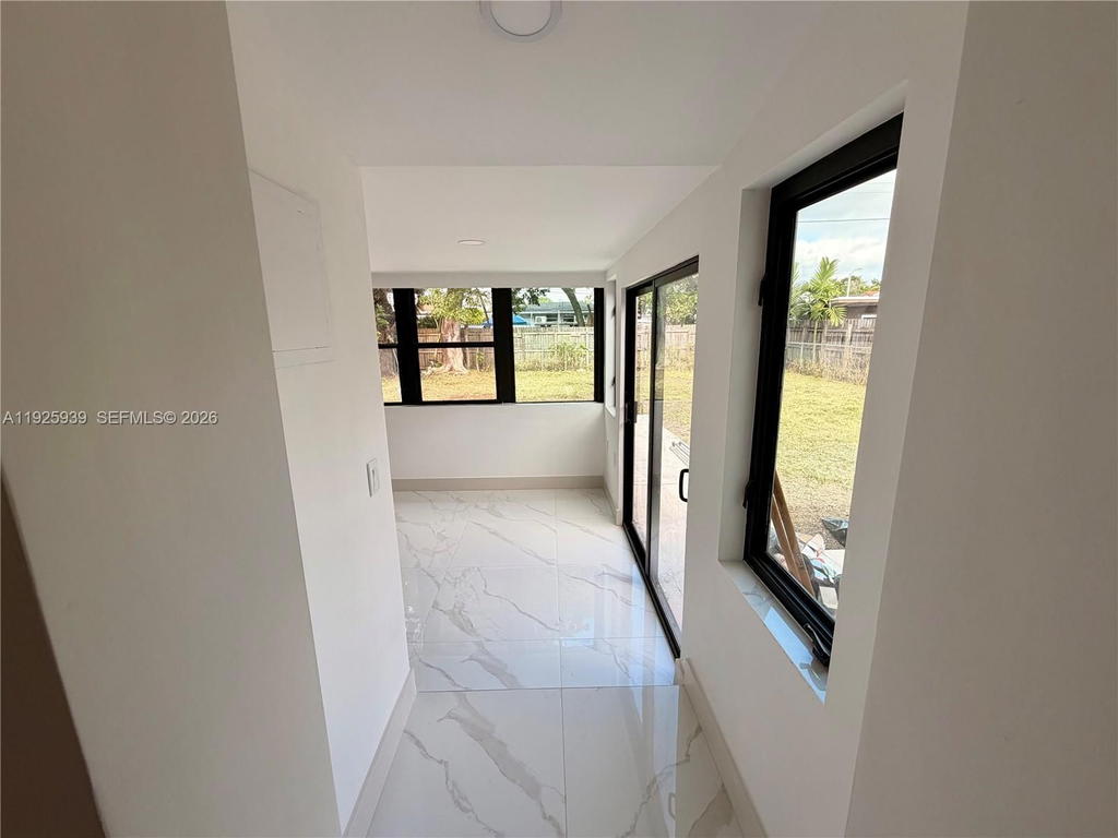 Real estate property located at 3527 17th St, Miami-dade, Grapeland Heights Sec 2, Miami, FL