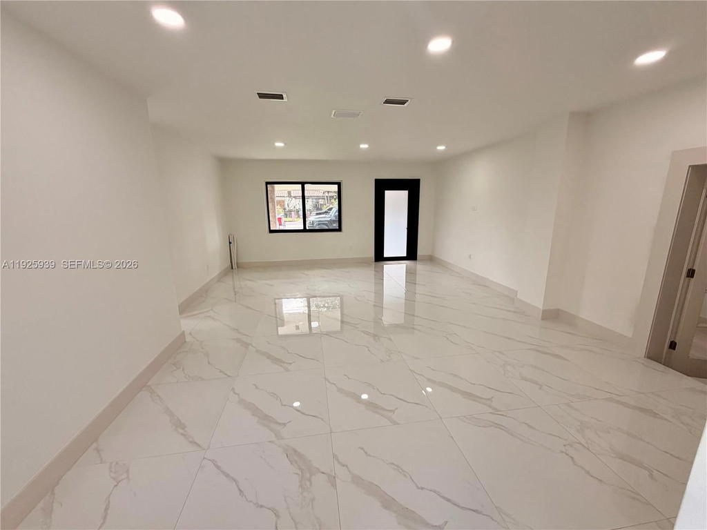 Real estate property located at 3527 17th St, Miami-dade, Grapeland Heights Sec 2, Miami, FL