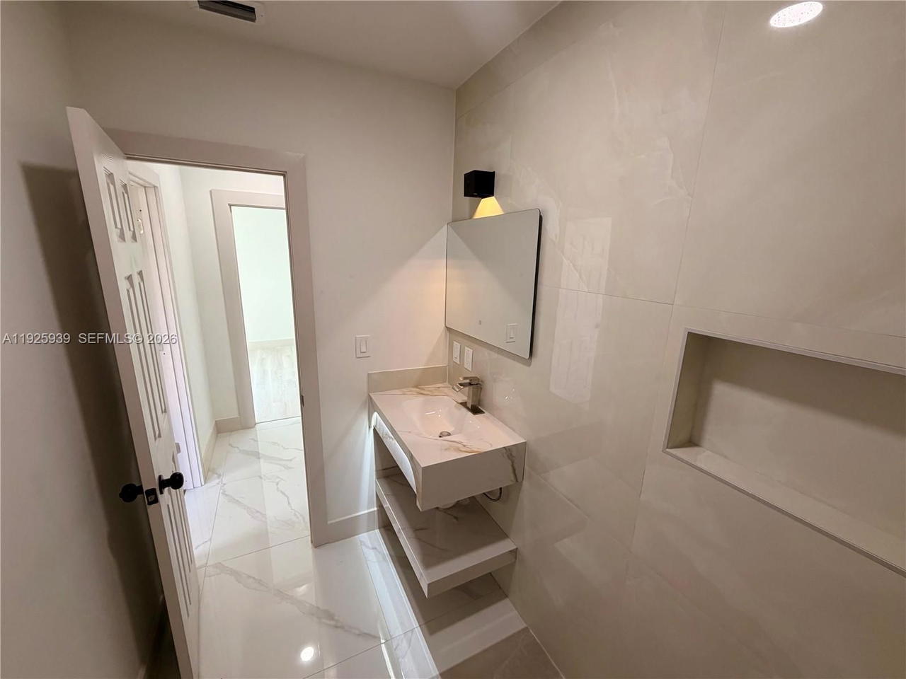 Real estate property located at 3527 17th St, Miami-dade, Grapeland Heights Sec 2, Miami, FL
