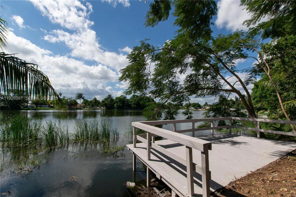 Real estate property located at 6210 Kimberly Blvd, Broward, Kimberly Village Sec One, North Lauderdale, FL