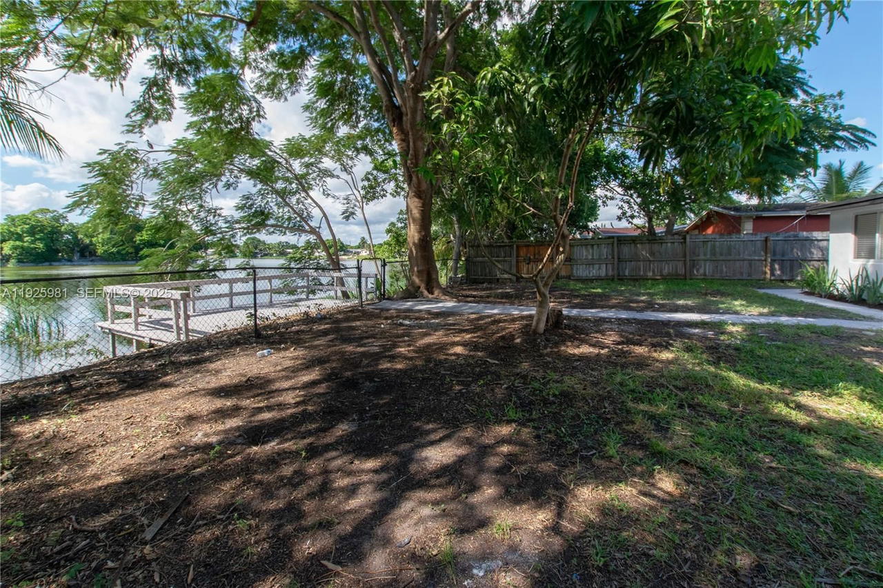 Real estate property located at 6210 Kimberly Blvd, Broward, Kimberly Village Sec One, North Lauderdale, FL