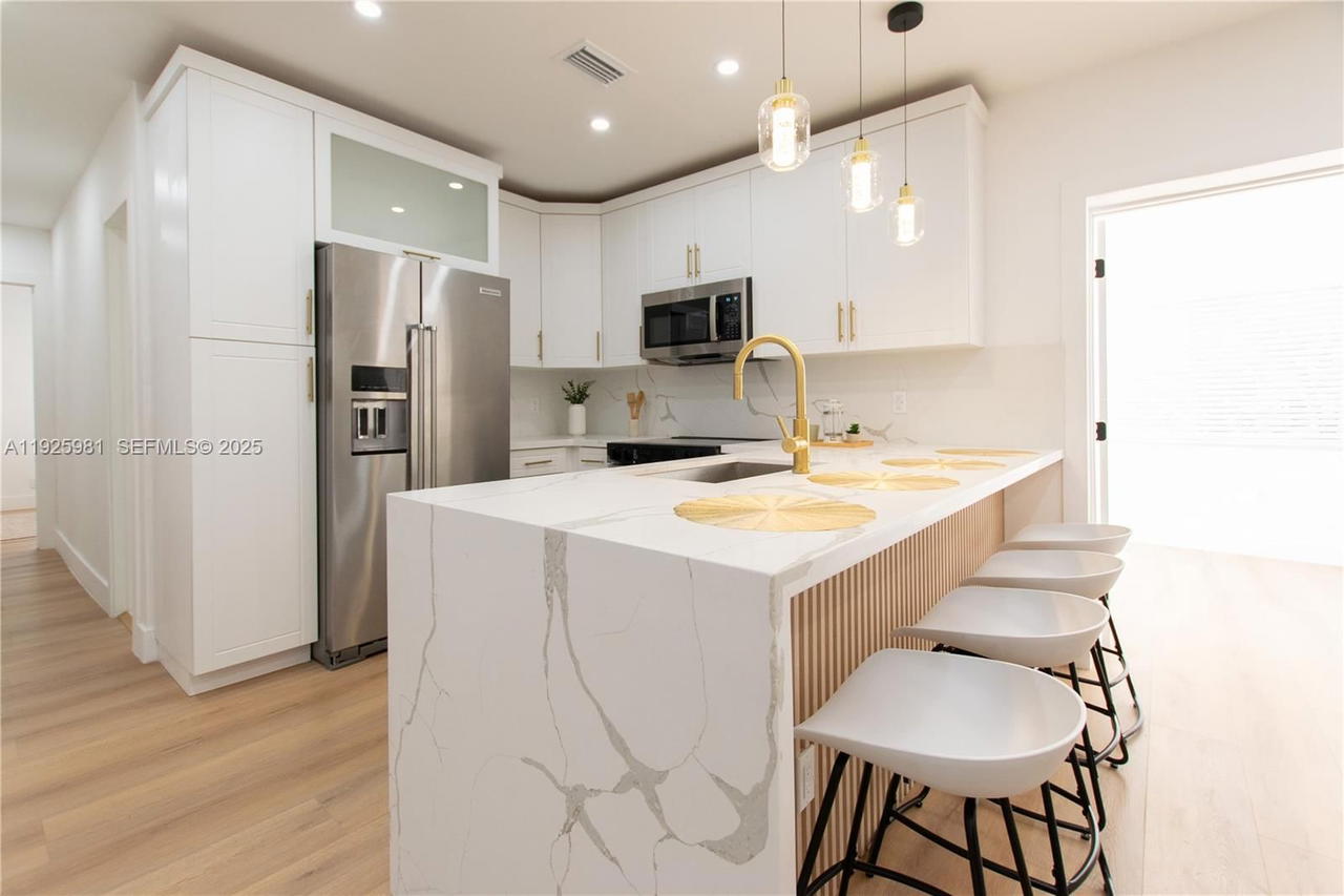 Real estate property located at 6210 Kimberly Blvd, Broward, Kimberly Village Sec One, North Lauderdale, FL