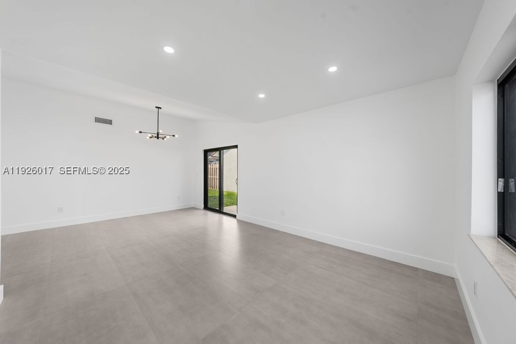 Real estate property located at 13338 113th Pl, Miami-dade, Edgewater Park, Miami, FL