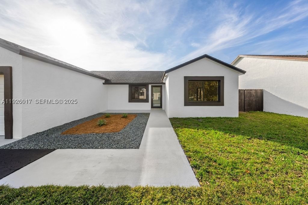 Real estate property located at 13338 113th Pl, Miami-dade, Edgewater Park, Miami, FL
