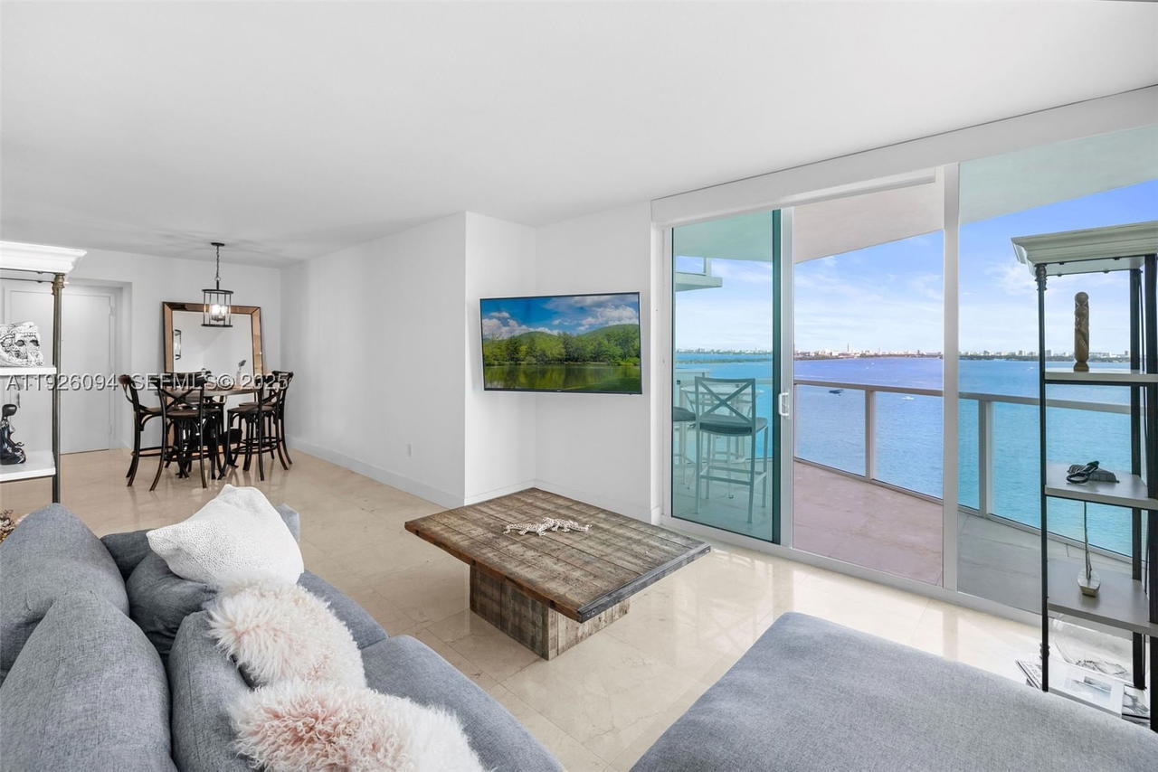 Real estate property located at 665 25th St #1801, Miami-dade, Onyx On The Bay Condo, Miami, FL