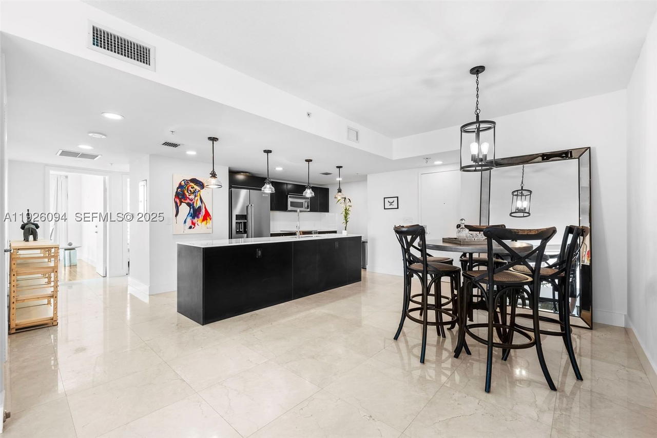 Real estate property located at 665 25th St #1801, Miami-dade, Onyx On The Bay Condo, Miami, FL