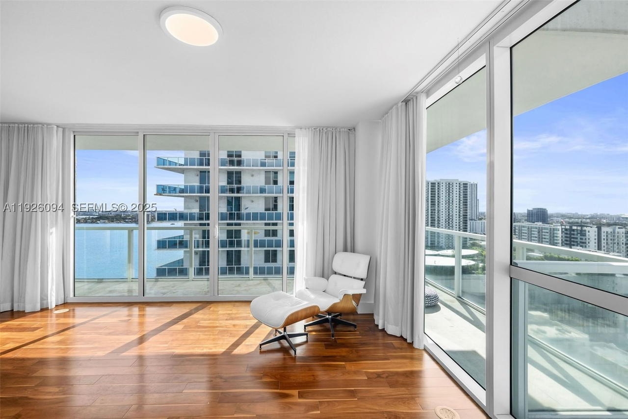 Real estate property located at 665 25th St #1801, Miami-dade, Onyx On The Bay Condo, Miami, FL