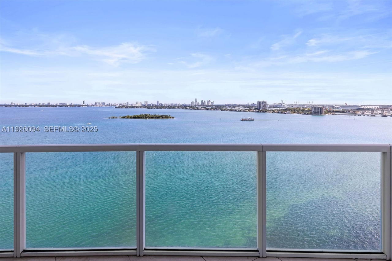 Real estate property located at 665 25th St #1801, Miami-dade, Onyx On The Bay Condo, Miami, FL