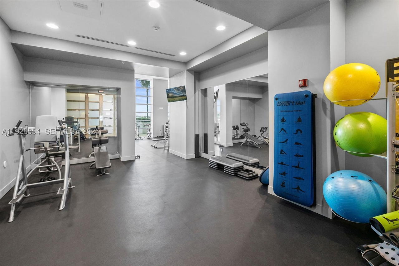Real estate property located at 665 25th St #1801, Miami-dade, Onyx On The Bay Condo, Miami, FL