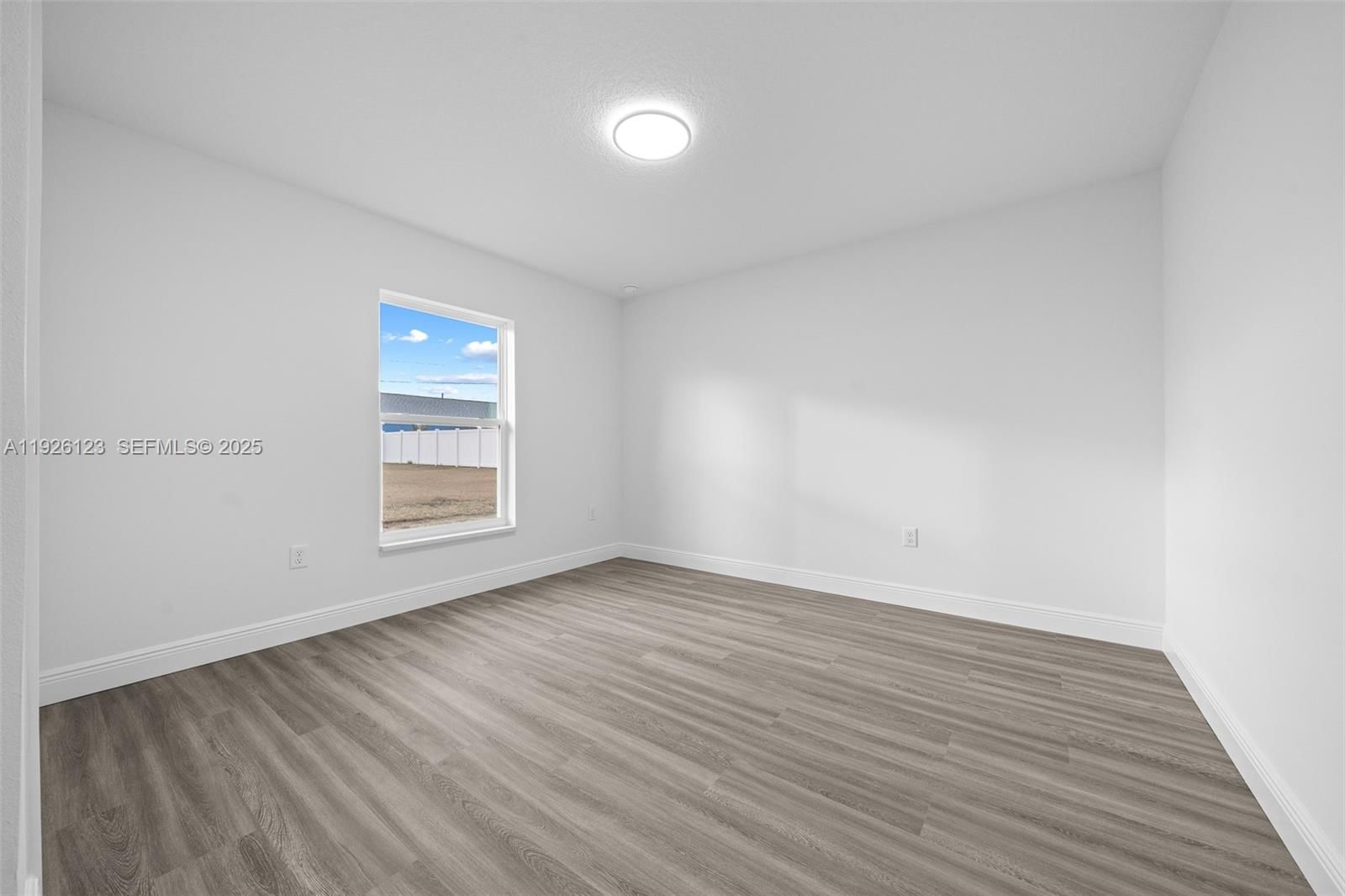 Real estate property located at 7 Walnut Place, Marion, Silver Springs Shores Unit, Other, FL