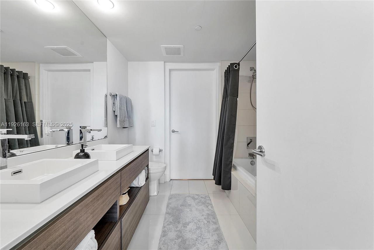 Real estate property located at 1100 Miami Ave #2302, Miami-dade, 1100 Millecento Residence, Miami, FL