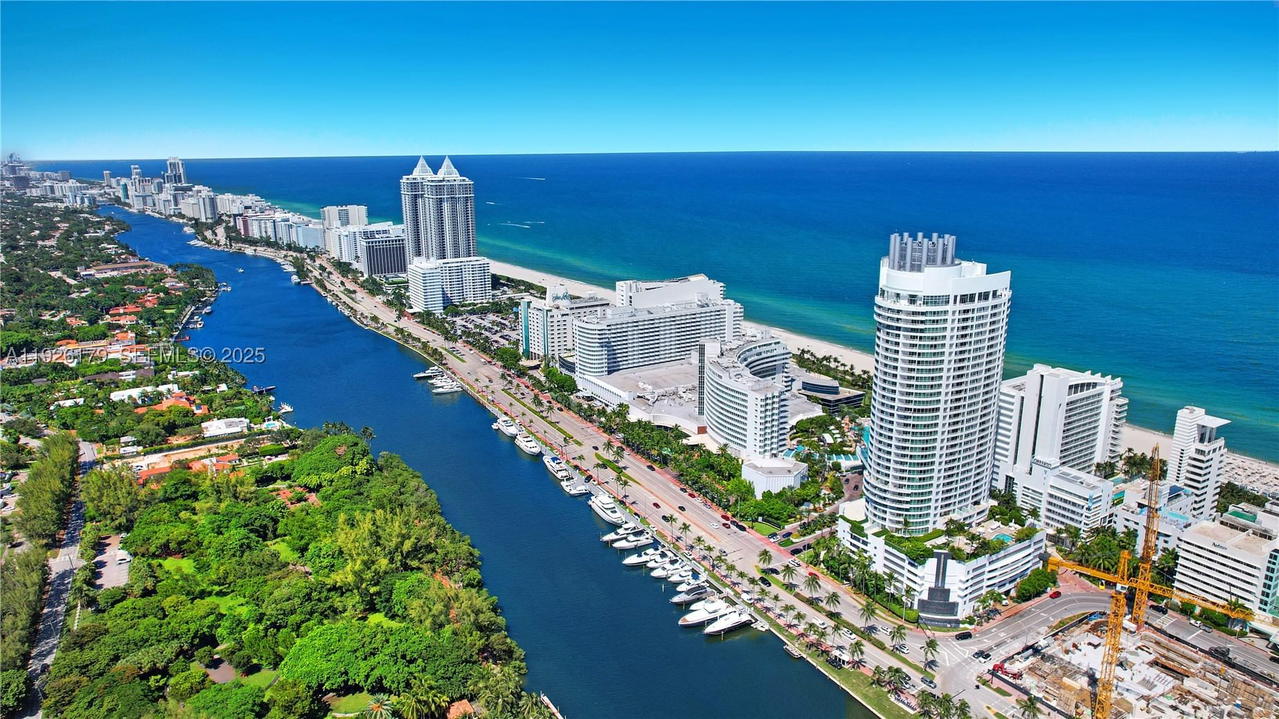 Real estate property located at 4401 Collins Ave #2517, Miami-dade, Fontainebleau Ii Condo, Miami Beach, FL