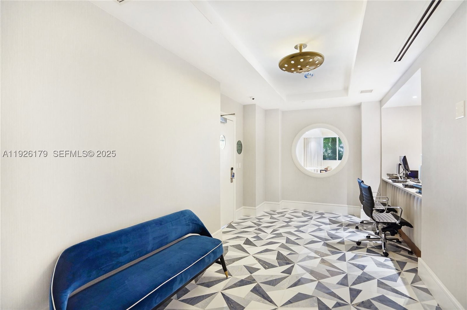 Real estate property located at 4401 Collins Ave #2517, Miami-dade, Fontainebleau Ii Condo, Miami Beach, FL