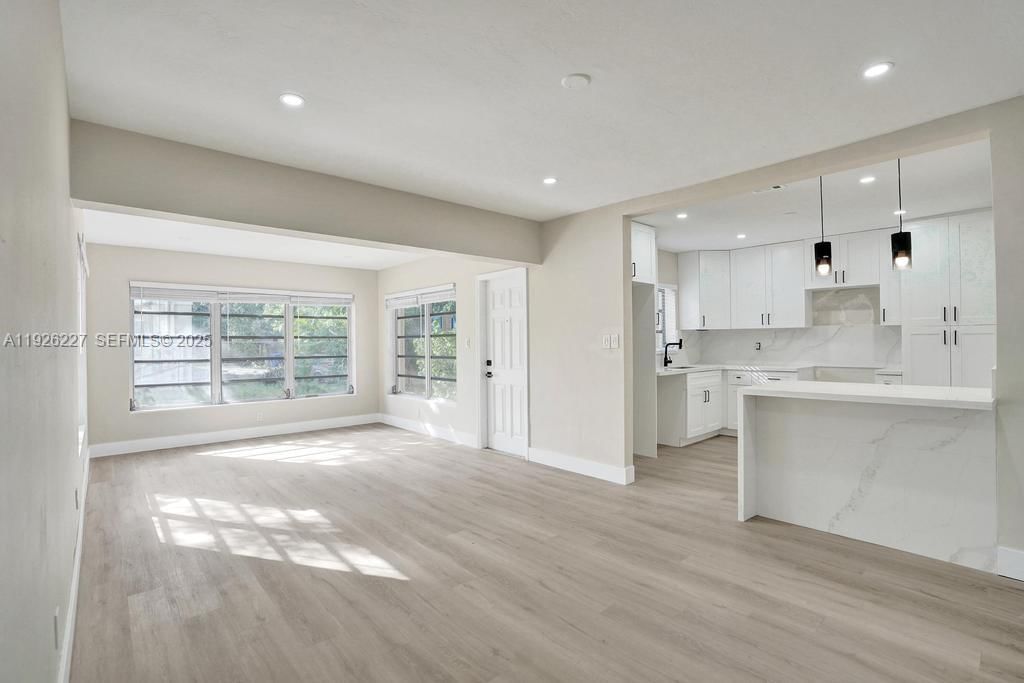 Real estate property located at 6844 12th St, Broward, Pembroke Pines No 2, Pembroke Pines, FL