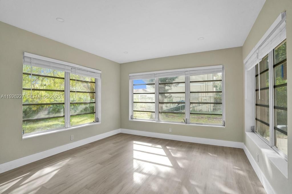 Real estate property located at 6844 12th St, Broward, Pembroke Pines No 2, Pembroke Pines, FL