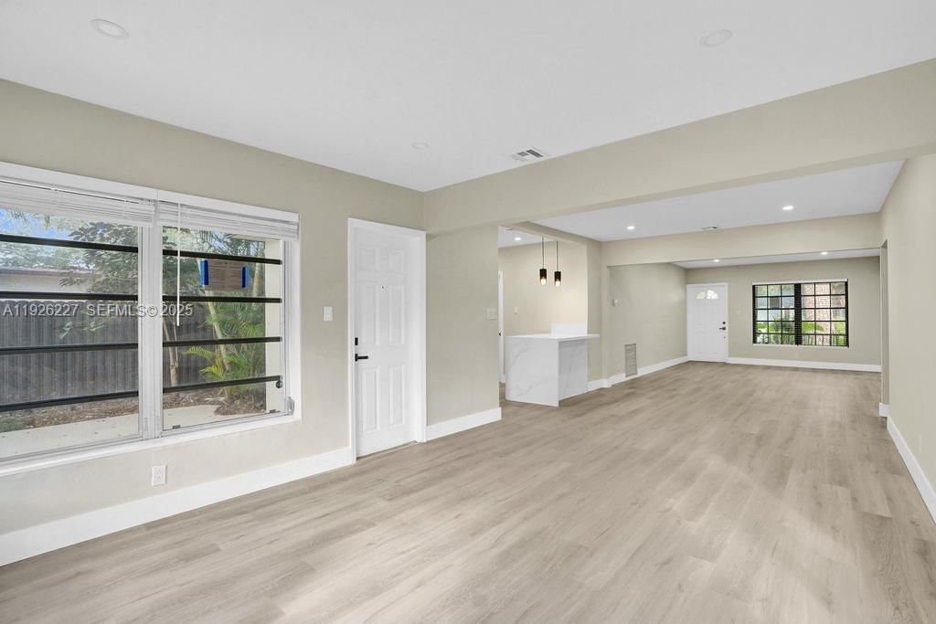 Real estate property located at 6844 12th St, Broward, Pembroke Pines No 2, Pembroke Pines, FL