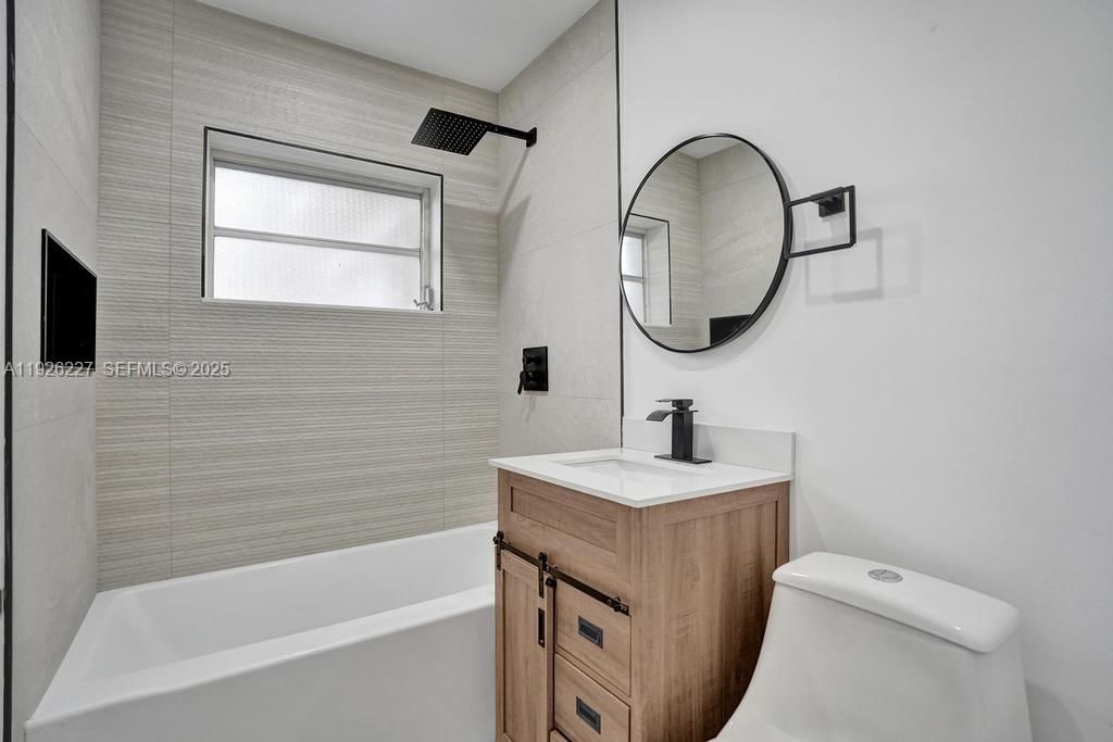 Real estate property located at 6844 12th St, Broward, Pembroke Pines No 2, Pembroke Pines, FL