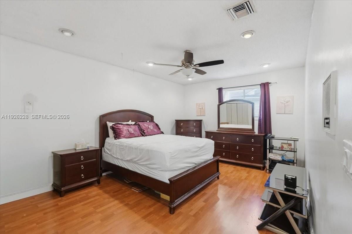 Real estate property located at 8213 Cassia Ter, Broward, Woodmont Tract 51, Tamarac, FL