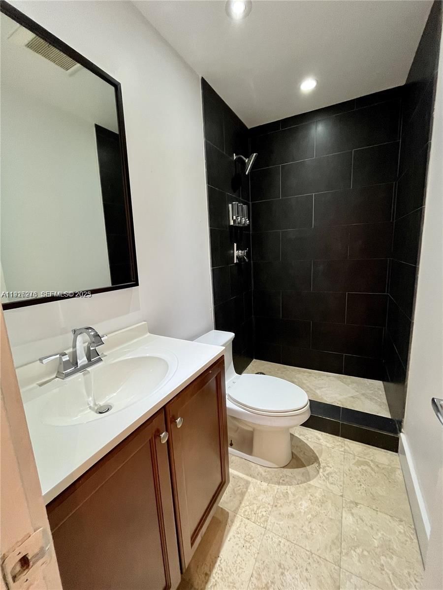 Real estate property located at 7250 94th Pl B6, Miami-dade, Sunset Palms West Condo, Miami, FL