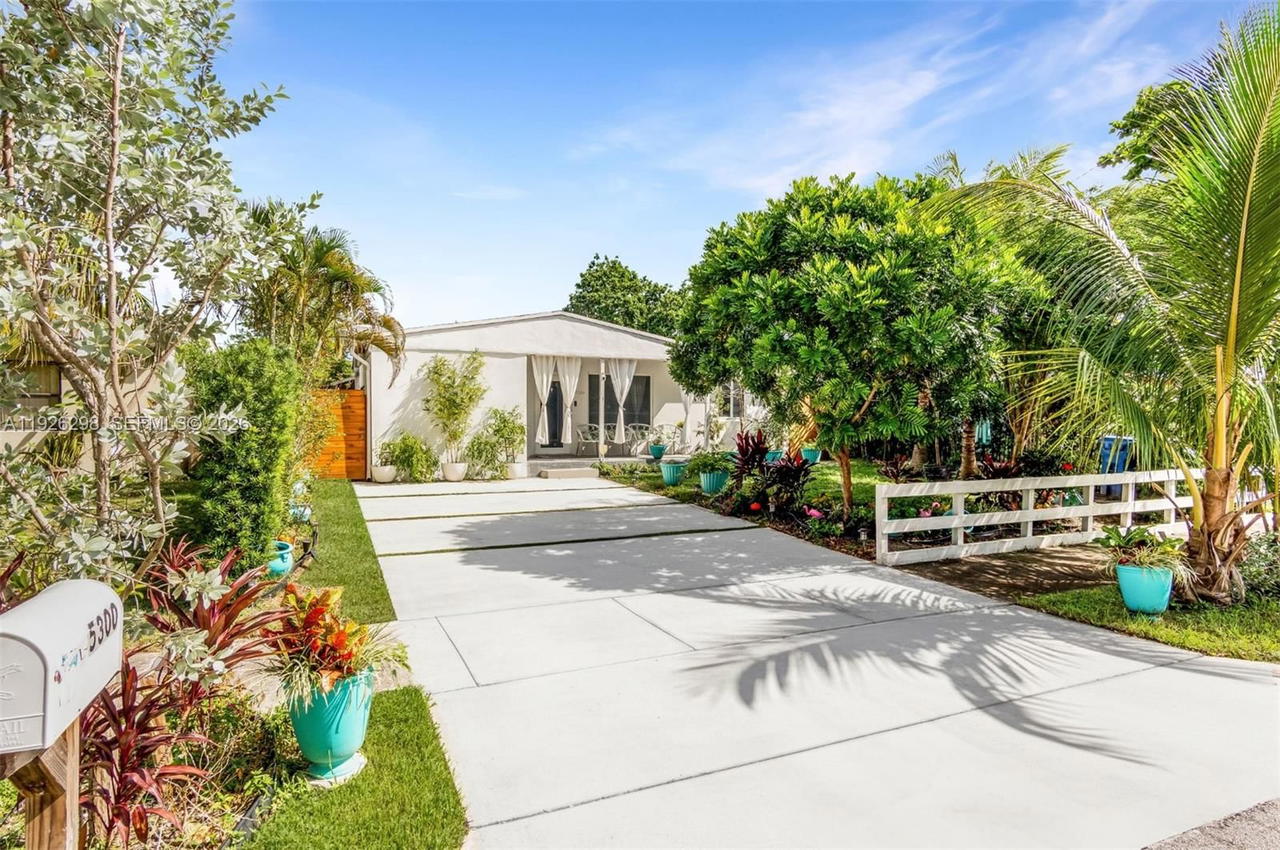 Real estate property located at 5300 1st Ave, Broward, North Andrews Terrace Fir, Oakland Park, FL